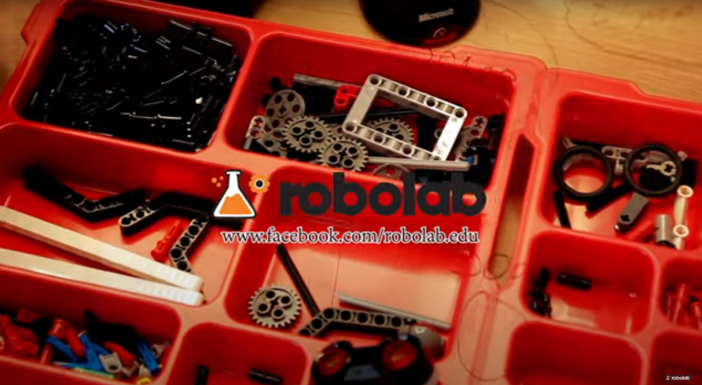robolab lamia commercial spot